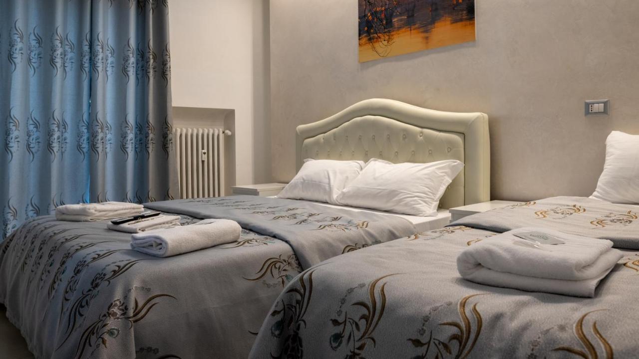 Santa Maria Accommodation Rome Bagian luar foto