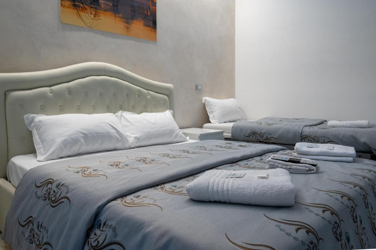Santa Maria Accommodation Rome Bagian luar foto
